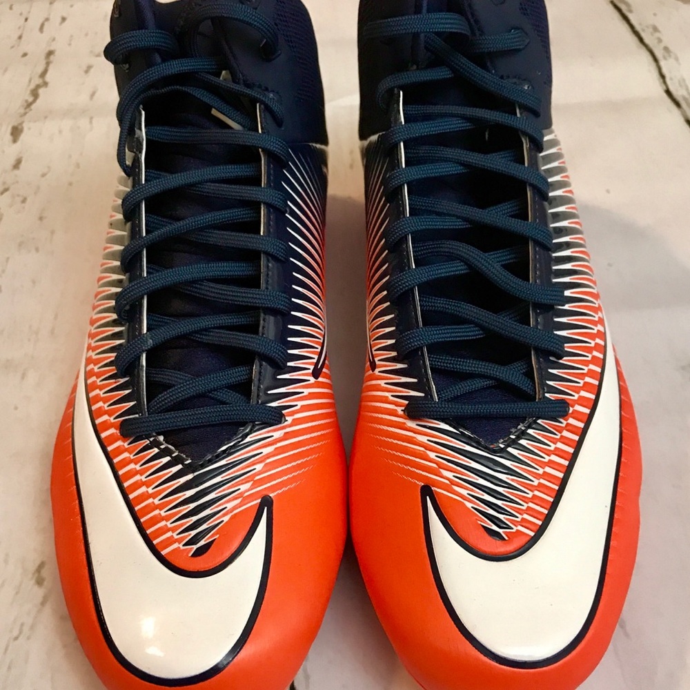 Nike cleats - Picture 2 of 5